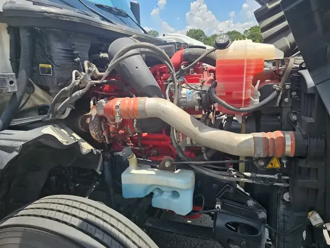 2019 NAVISTAR INTERNATIONAL LT625 SLPR CAB
