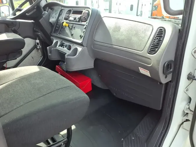 2019 FREIGHTLINER/MERCEDES M2 106