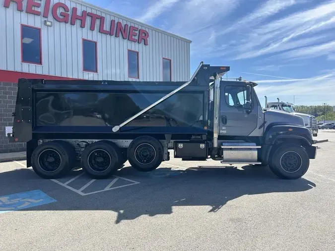 2025 Freightliner 114SD PLUS