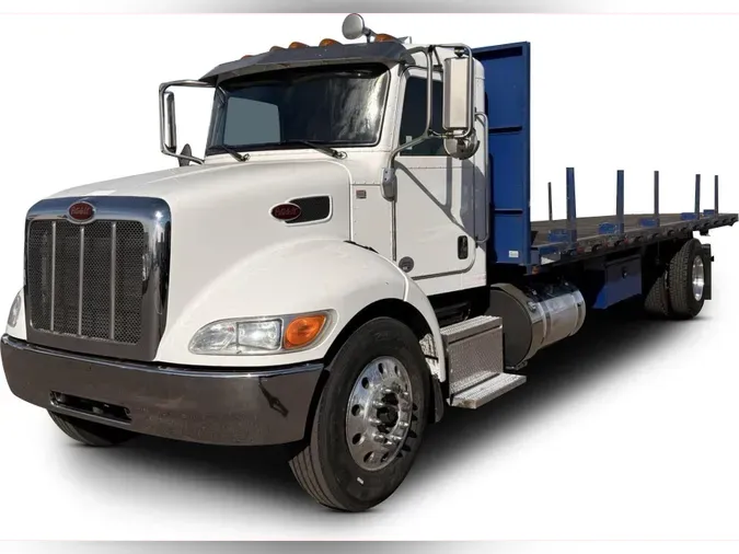 2018 Peterbilt 33775a2c90bc7fa3c67508e0cc82a183204