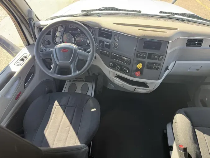 2022 Peterbilt 579