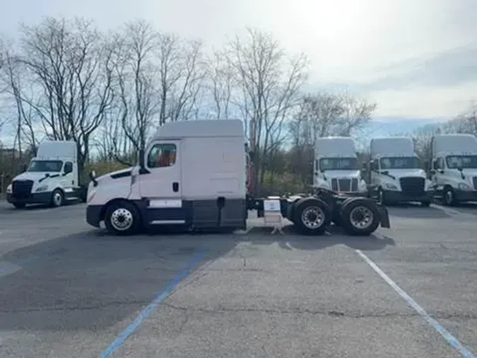 2020 Freightliner Cascadia