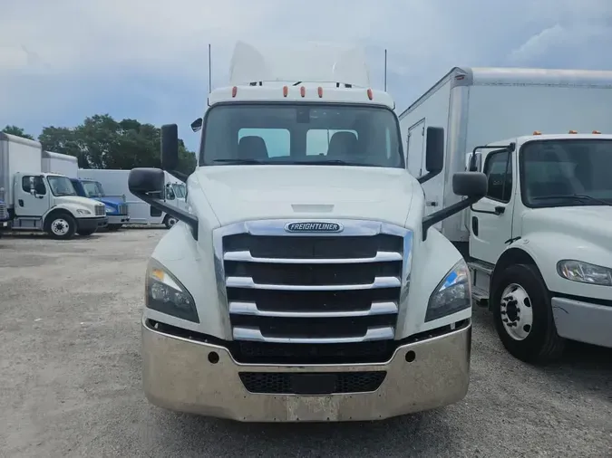 2019 FREIGHTLINER NEW CASCADIA PX12664