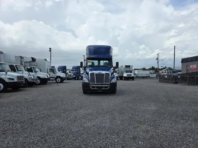 2020 FREIGHTLINER/MERCEDES CASCADIA 125