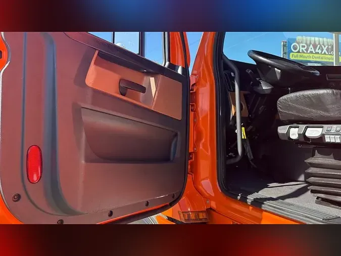 2023 FREIGHTLINER CA126