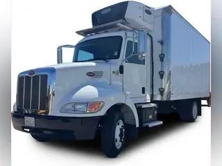 2018 Peterbilt 325