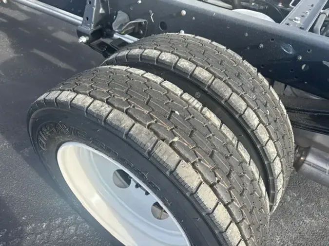 2025 ISUZU GAS NPRGASHD