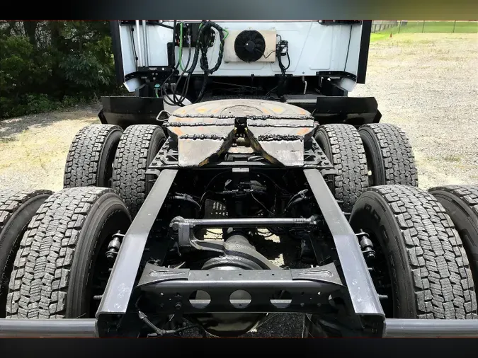 2021 INT LT625 6x4