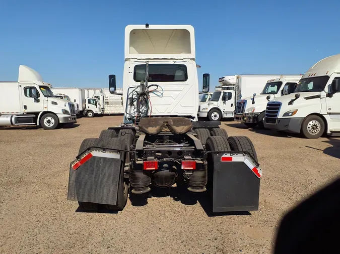 2019 NAVISTAR INTERNATIONAL LT625 DAYCAB T/A