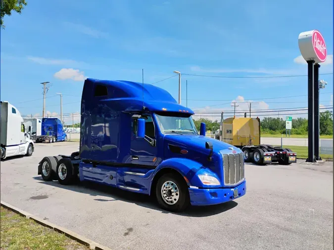 2022 Peterbilt 579