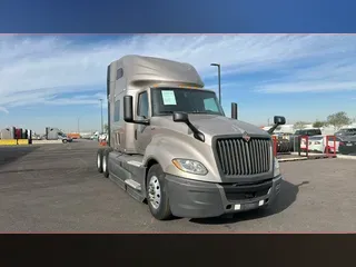 2022 International LT