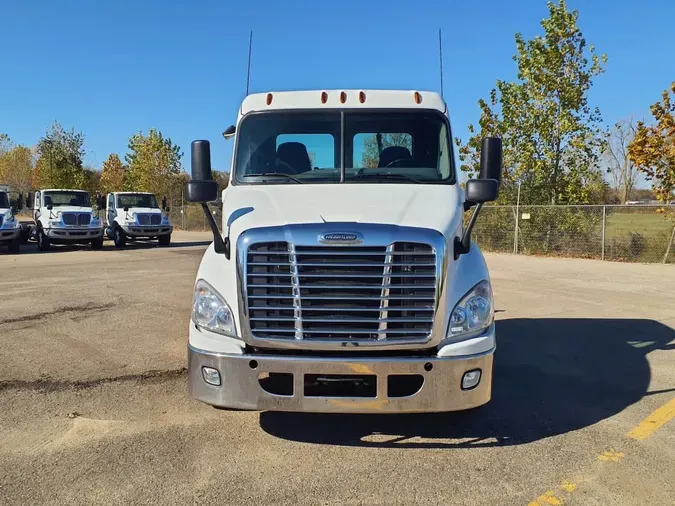 2019 FREIGHTLINER/MERCEDES CASCADIA 113