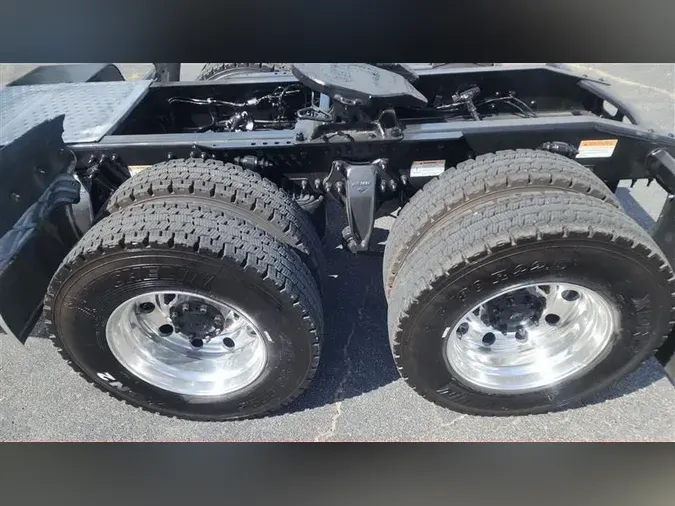 2019 FREIGHTLINER CA126