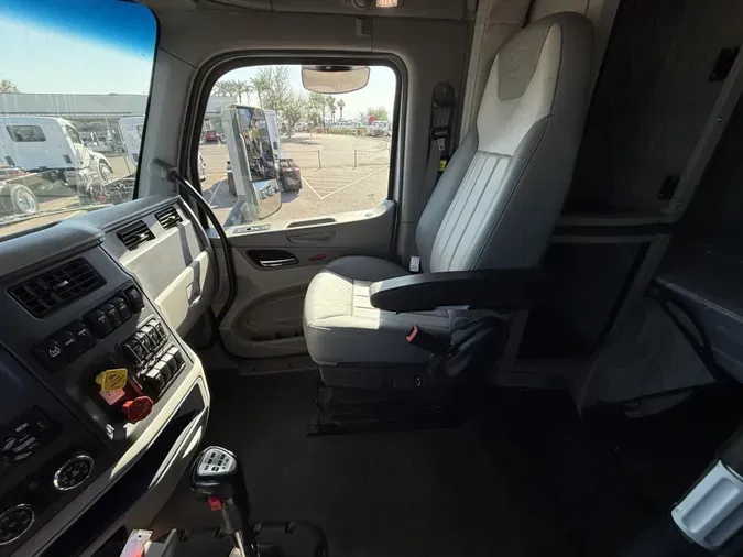 2021 Peterbilt 56775ccb7cdc9bf7153d3aa2dbdd146ce02