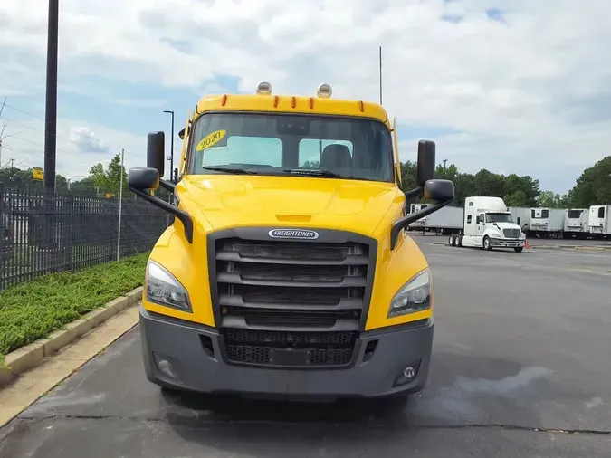2020 FREIGHTLINER/MERCEDES NEW CASCADIA 116