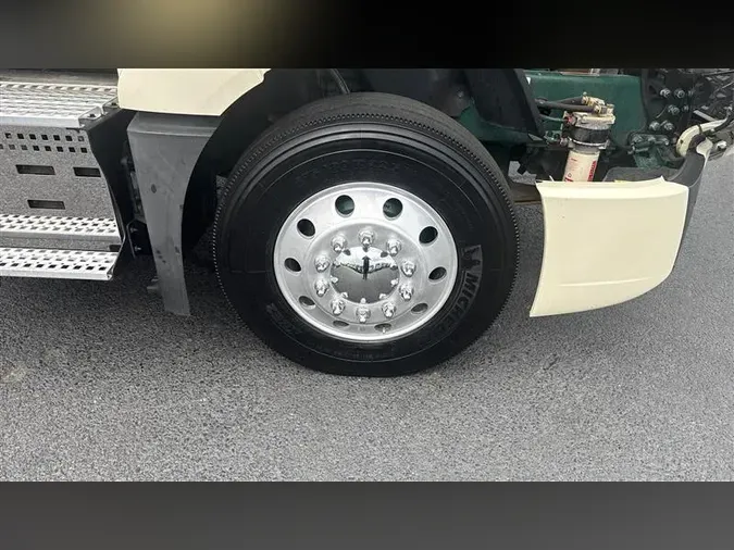 2020 VOLVO VNL300