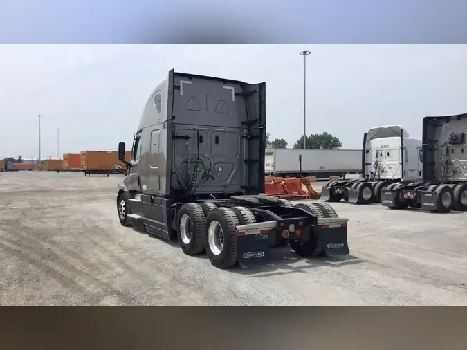 2024 Freightliner Cascadia