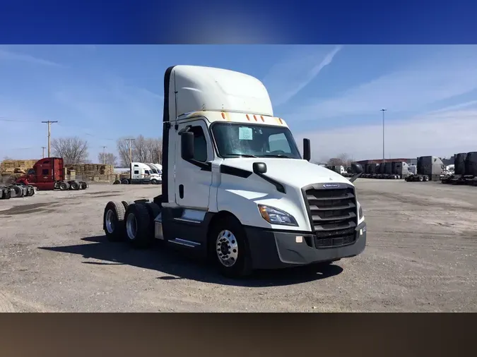 2020 Freightliner Cascadia 12675d909db599a3d104e688dbfbbc128d4