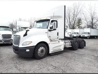 2022 NAVISTAR INTERNATIONAL LT625 DAYCAB T/A