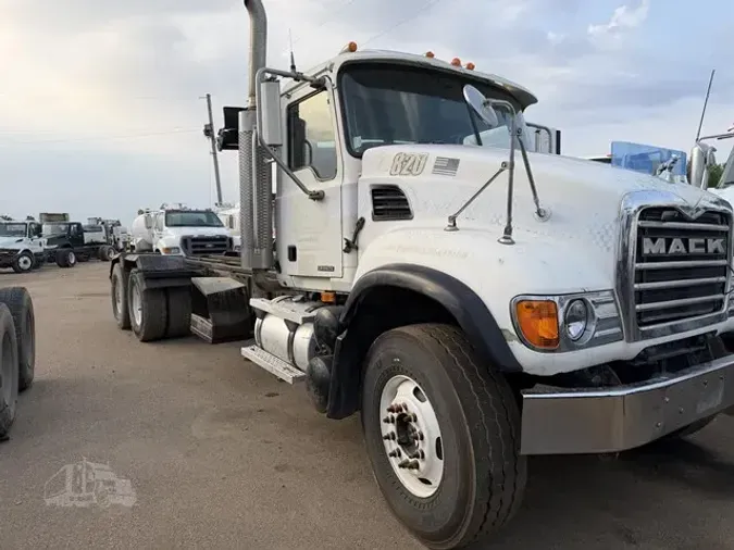 2007 MACK GRANITE CV713