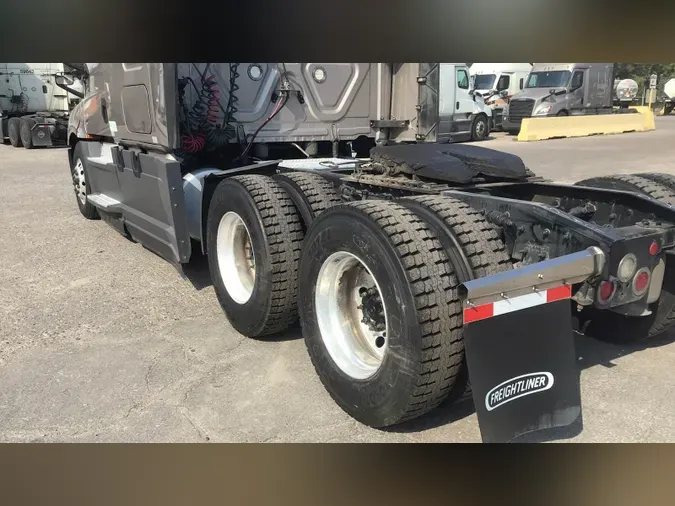 2021 Freightliner Cascadia