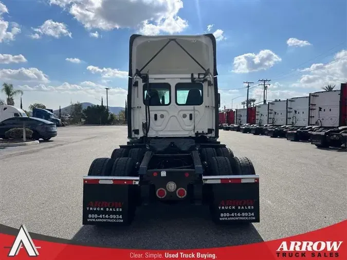 2020 FREIGHTLINER CA126