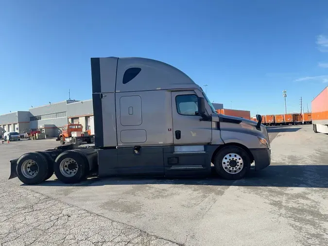 2023 Freightliner Cascadia