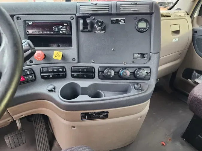 2018 FREIGHTLINER/MERCEDES CASCADIA 113