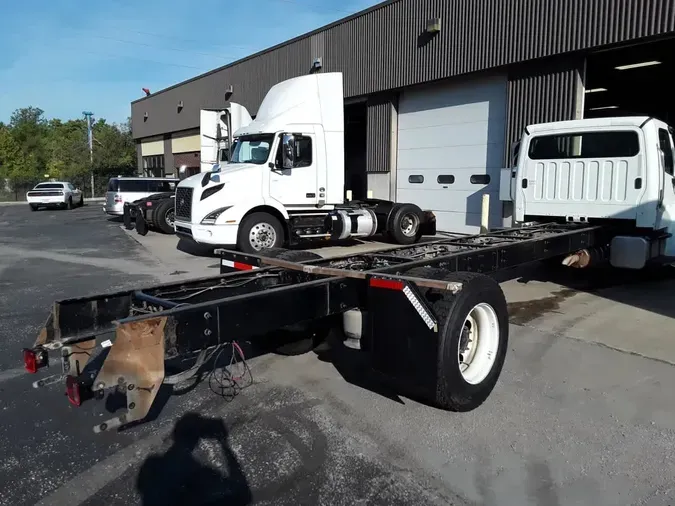 2019 FREIGHTLINER M2 106