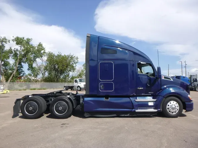2022 Kenworth T680