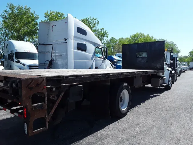 2015 FREIGHTLINER/MERCEDES M2 106