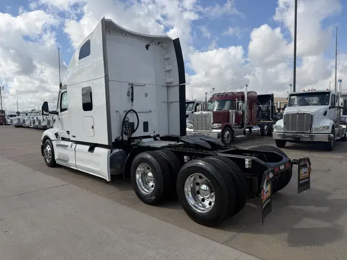 2024 Peterbilt 579