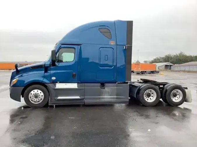 2022 Freightliner Cascadia