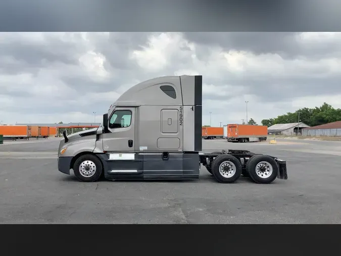 2021 Freightliner Cascadia