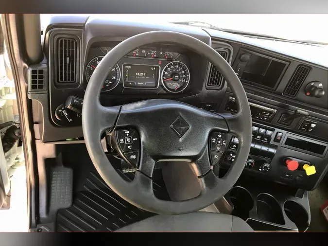 2019 INT LT625 6x4