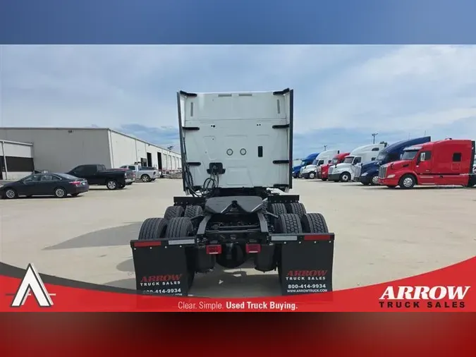 2020 INTERNATIONAL LT
