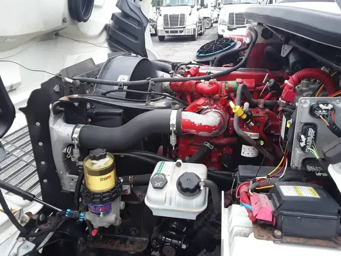 2016 FREIGHTLINER M2 106