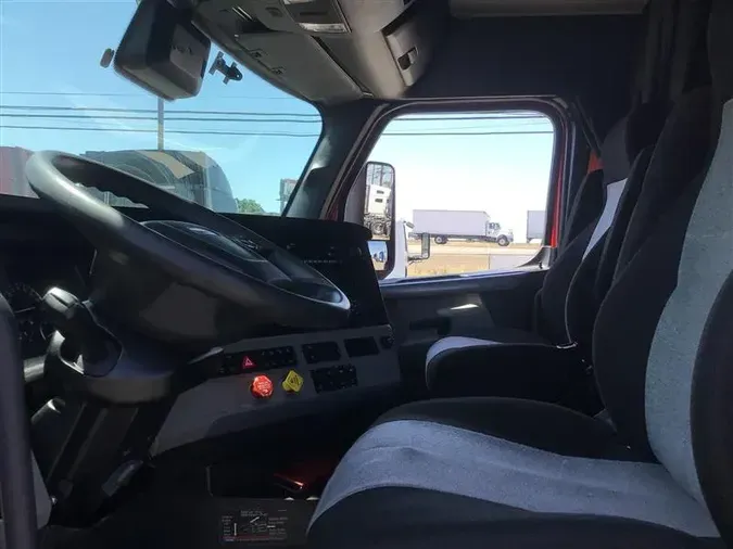 2022 FREIGHTLINER CA126