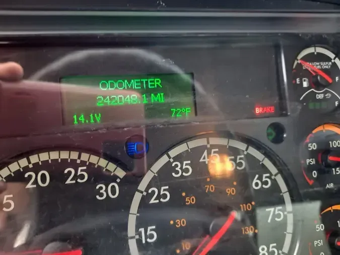 2019 FREIGHTLINER/MERCEDES M2 106
