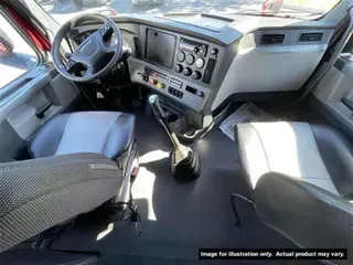 2019 FREIGHTLINER CA126