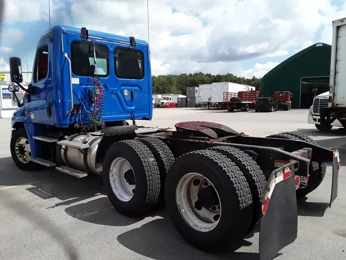 2018 FREIGHTLINER/MERCEDES CASCADIA 125