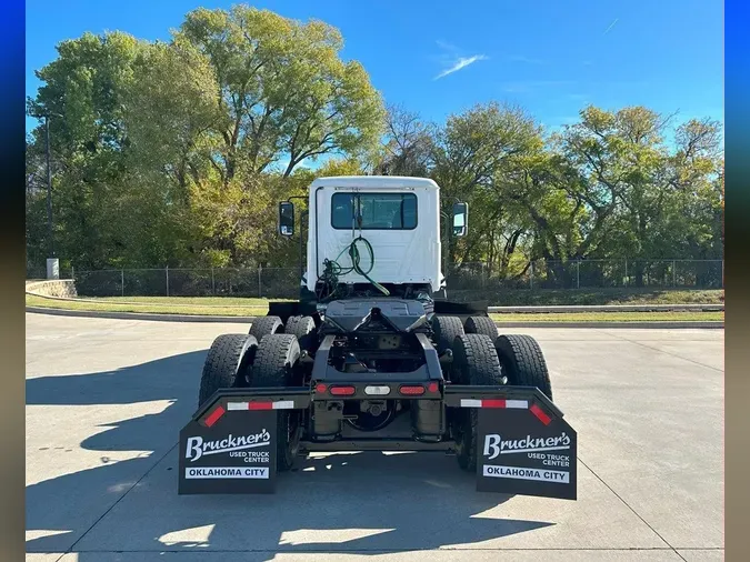 2019 MACK AN64T