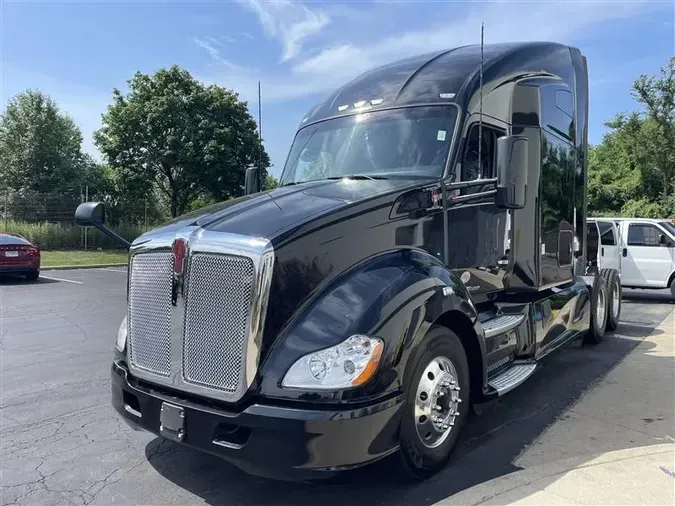 2021 KENWORTH T68076141d48cd66b1ae181fd4f70fbb90fe