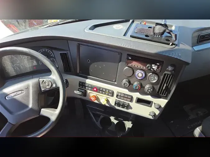 2021 FREIGHTLINER CA126761870e347ba1e3a94db9bba2cd44b5d