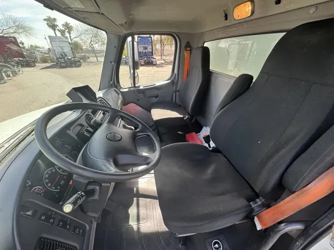 2020 Freightliner Business Class M2 106