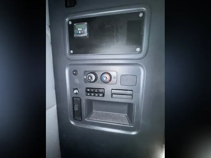 2022 FREIGHTLINER Cascadia 126