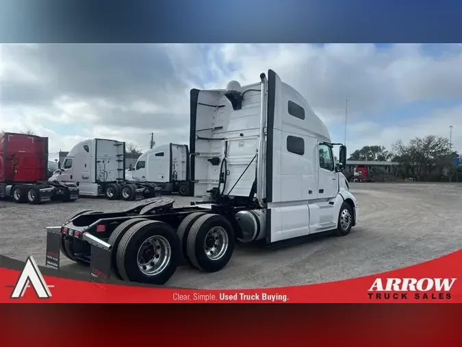 2021 VOLVO VNL64T760