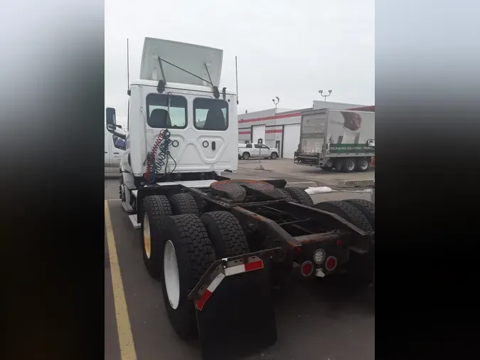 2019 FREIGHTLINER/MERCEDES NEW CASCADIA PX12664