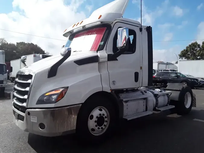 2020 FREIGHTLINER/MERCEDES NEW CASCADIA 116