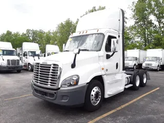 2018 FREIGHTLINER/MERCEDES CASCADIA 125